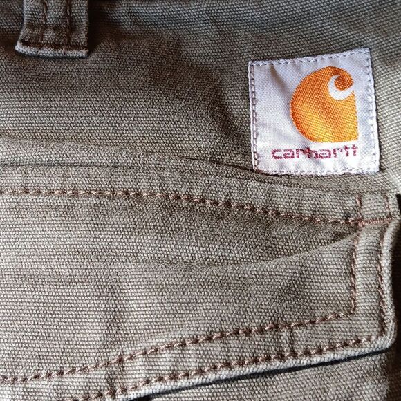 Carhartt Olive Relaxed Fit Cargo Shorts with Sturdy Design - Picture 5 of 10